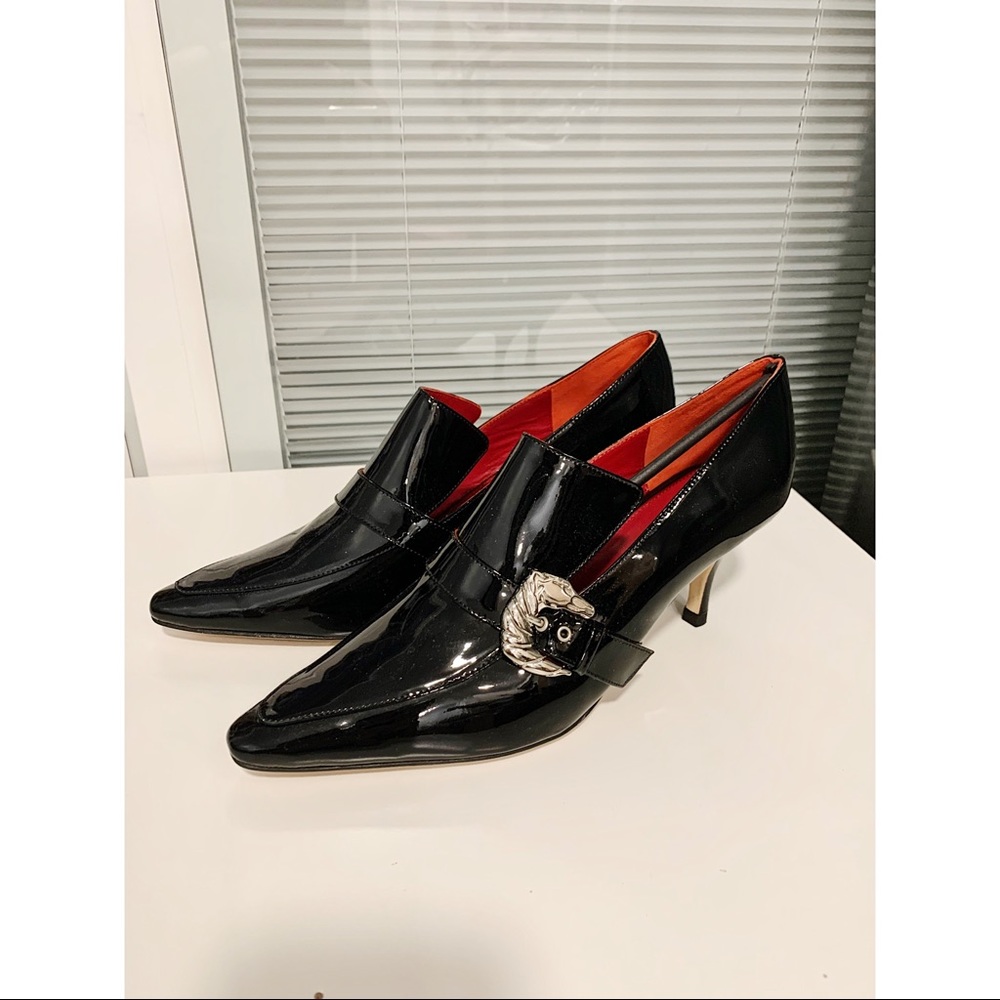 DORA TEYMUR
Black Patent Leather Coupe 70 Pumps